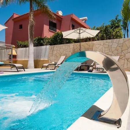 Sleeps 8 Pool Air Con Wifi Holiday home Sonnenland
