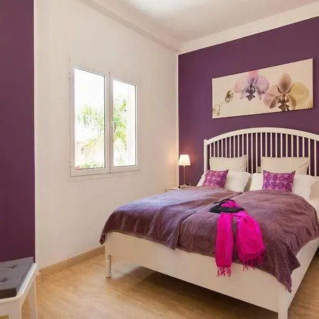 Sleeps 8 Pool Air Con Wifi Holiday home Sonnenland