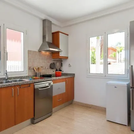 Sleeps 8 Pool Air Con Wifi Holiday home Sonnenland